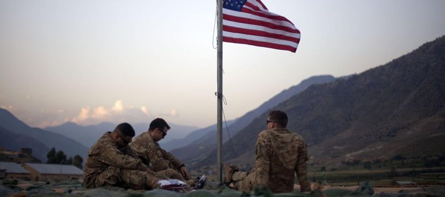 Blinken buscó asegurar a las autoridades afganas que Estados Unidos sigue comprometido con...