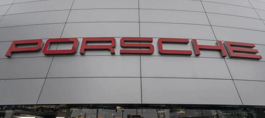 Porsche informó este viernes de que las ventas subieron en el primer trimestre en todas las...