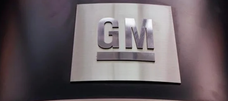 GM ha dicho que de aquí a 2025 planea introducir al menos 30 modelos eléctricos para...