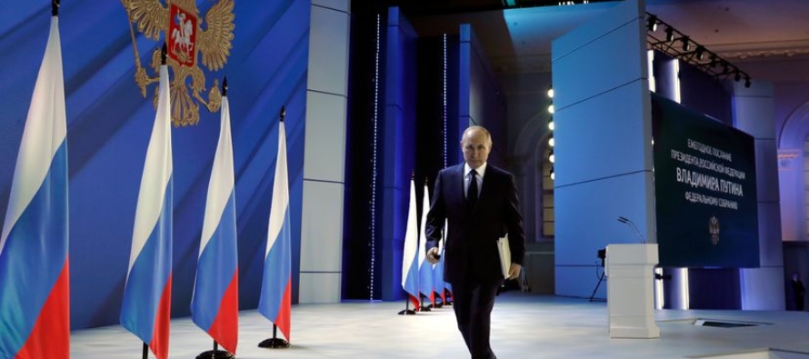 El líder ruso ha anunciado también una lluvia de ayudas para ganarse el apoyo de los...