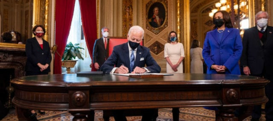 Al completar sus primeros 100 días en el cargo, el presidente estadounidense Joe Biden se...