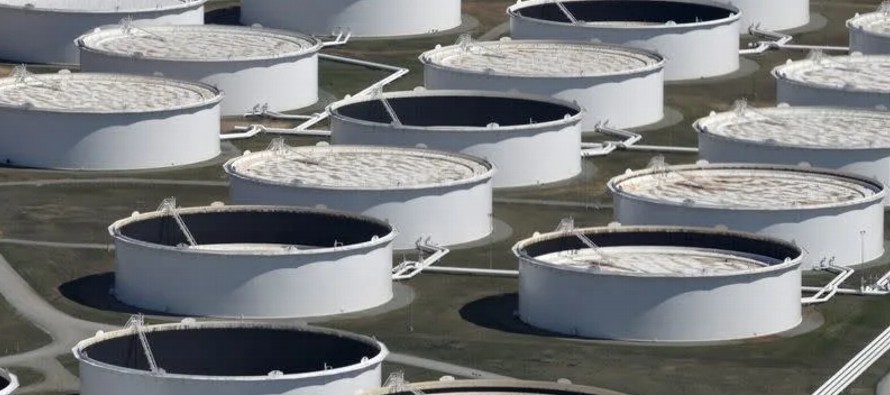 Los inventarios de crudo bajaron en 8 millones de barriles en la semana al 30 de abril a 485,1...