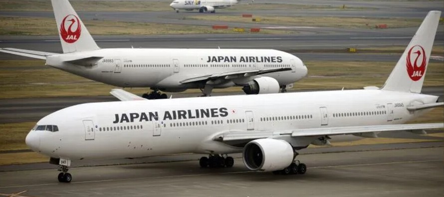 JAL había previsto inicialmente retirar toda su flota de Boeing 777 con motores "Pratt...