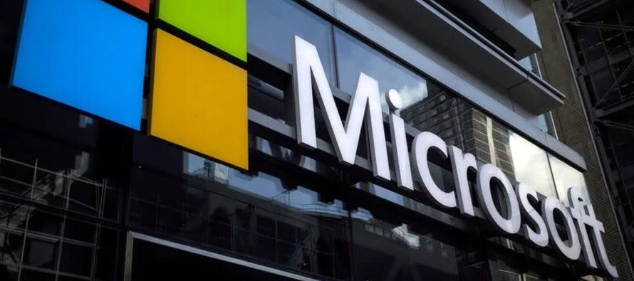 Para competir mejor, Microsoft lanzó el navegador Edge en 2015, que opera con la misma...