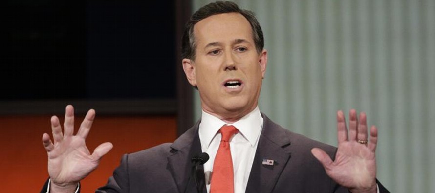 En CNN, Santorum era comentarista político de alto nivel encargado a menudo de dar el punto...