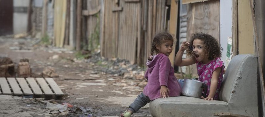 La repentina aparición de la favela Penha Brasil refleja el aumento de la pobreza desde que...