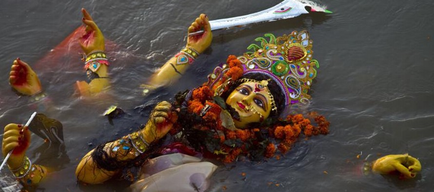 En India no están destruyendo figuras de deidades a raíz de muertes por COVID-19.