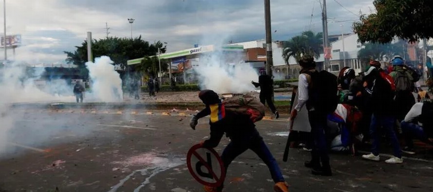 La comunidad internacional ha condenado la violencia policial durante las manifestaciones, que...