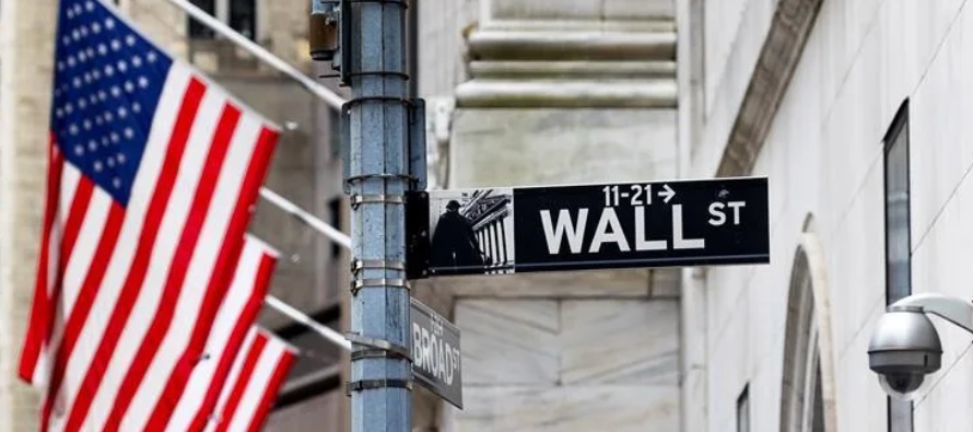 El Dow Jones de Industriales acumuló un avance del 0,7 %, el selectivo S&P 500 del 0,6 %...
