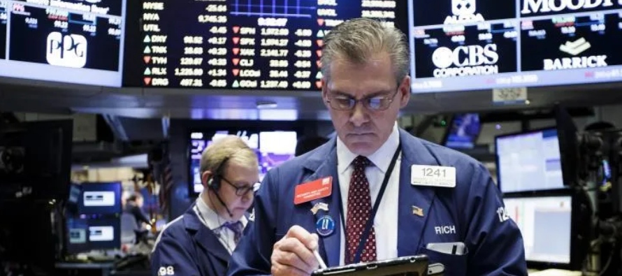 El sector tecnológico lideró hoy las subidas en Wall Street (1,04 %), seguido de las...