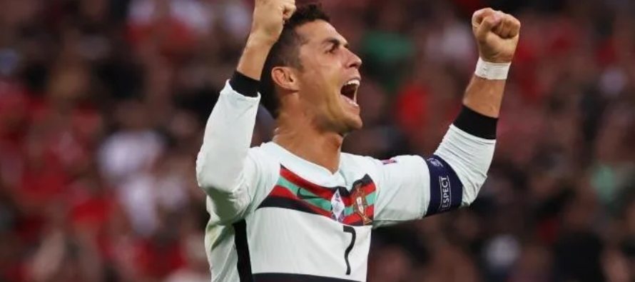 Ronaldo, que con su actuación se convirtió en el máximo goleador...