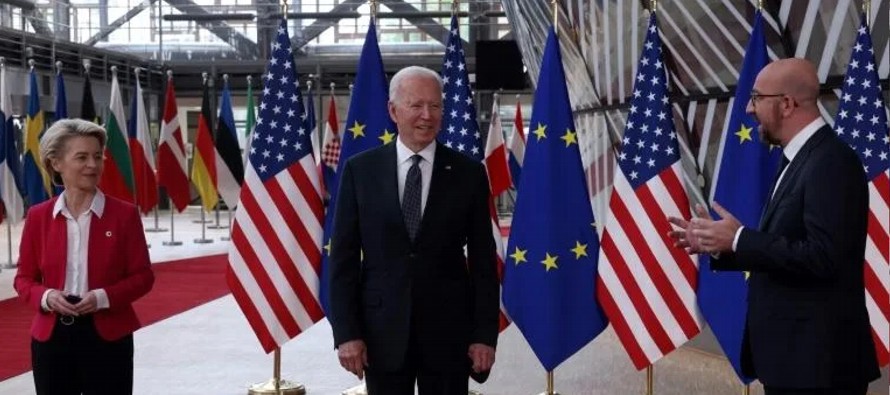 Biden mantuvo un encuentro de poco más de dos horas con la presidenta de la Comisión...