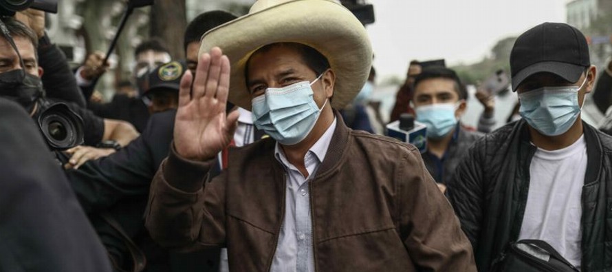 El partido de Fujimori ha pedido la anulación de 200,000 votos de la Amazonia y los Andes,...
