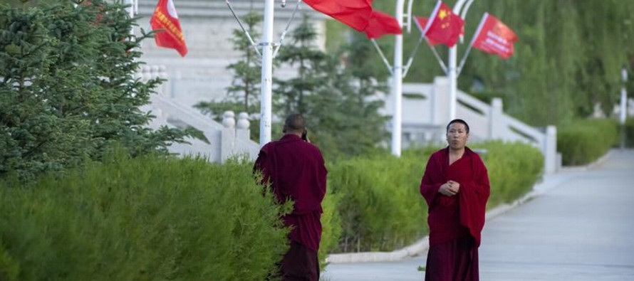 Tibetanos en el exilio dicen que fueron una región en la práctica independiente por...