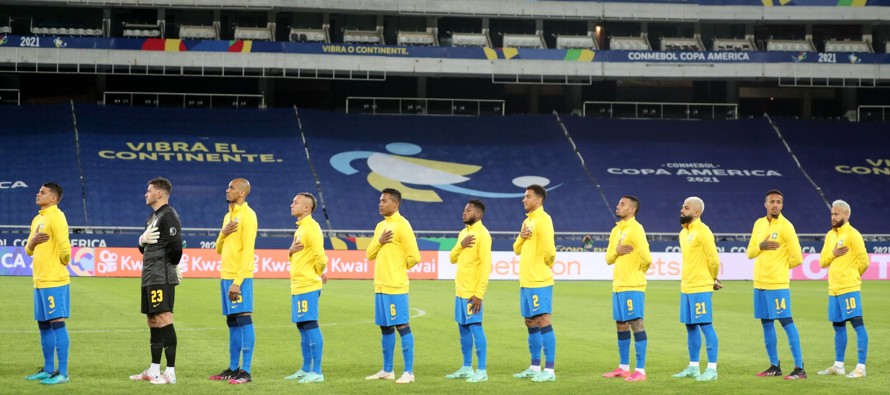 Antes del partido no hubo multitudes de seguidores de la selección brasileña, ni a la...