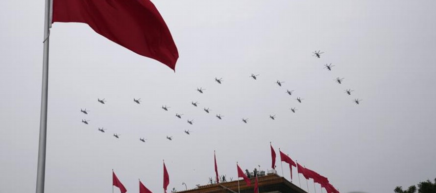 Xi habló desde el balcón de la Puerta de Tiananmen y enfatizó el papel del...