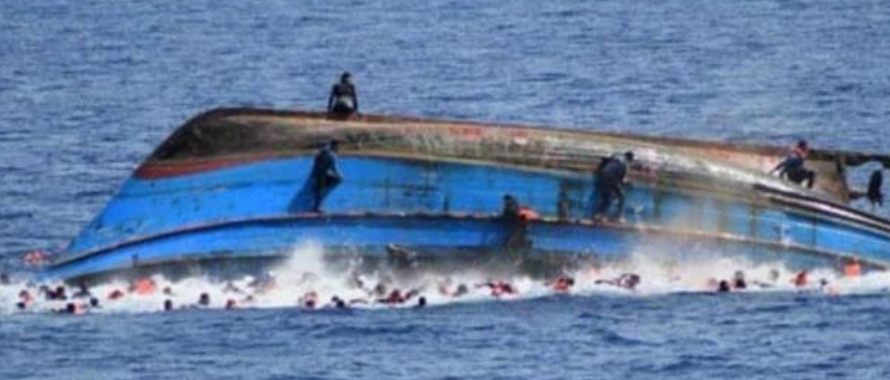 Varios barcos con migrantes han naufragado en la región recientemente a medida que...