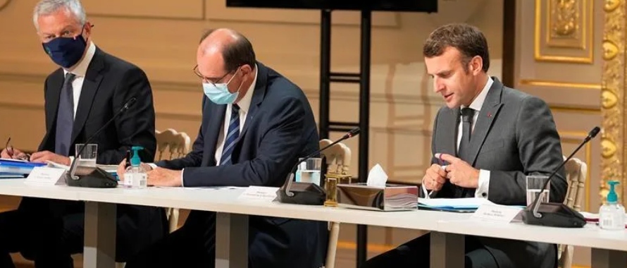 Para impedir que una cuarta ola del virus vuelva a paralizar el país, Macron anunció...