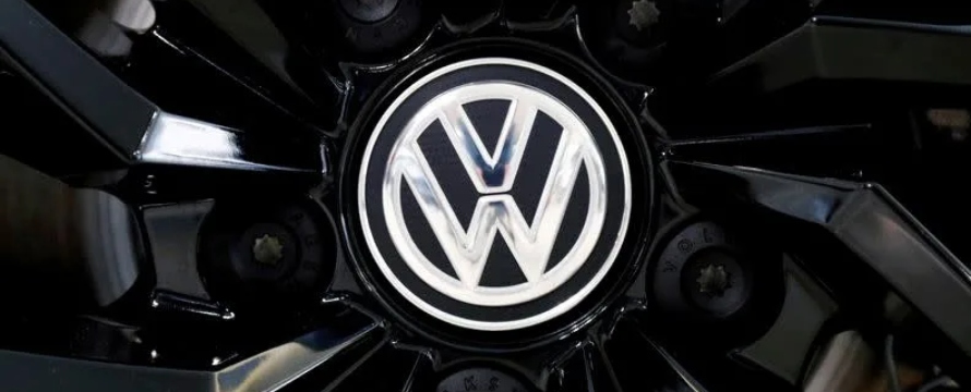 Volkswagen no quiso hacer comentarios, al igual que Anchorage, el fondo líder que...