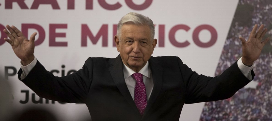 López Obrador anunció que promoverá la realización en marzo de una...
