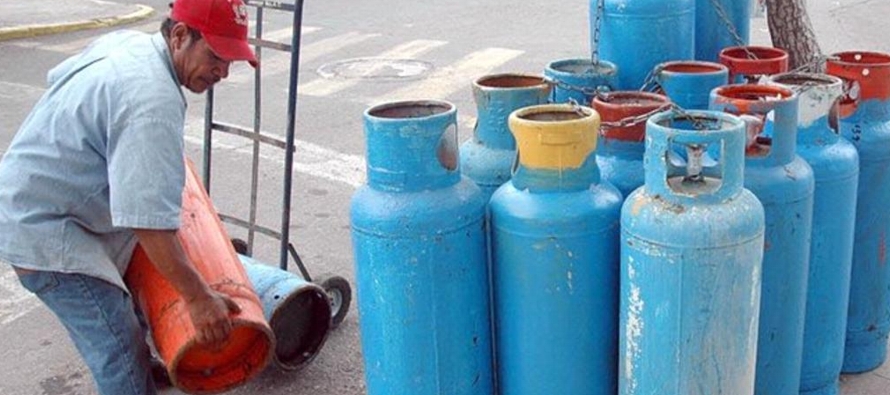 El mandatario indicó que el gobierno garantizará el suministro del gas licuado de...