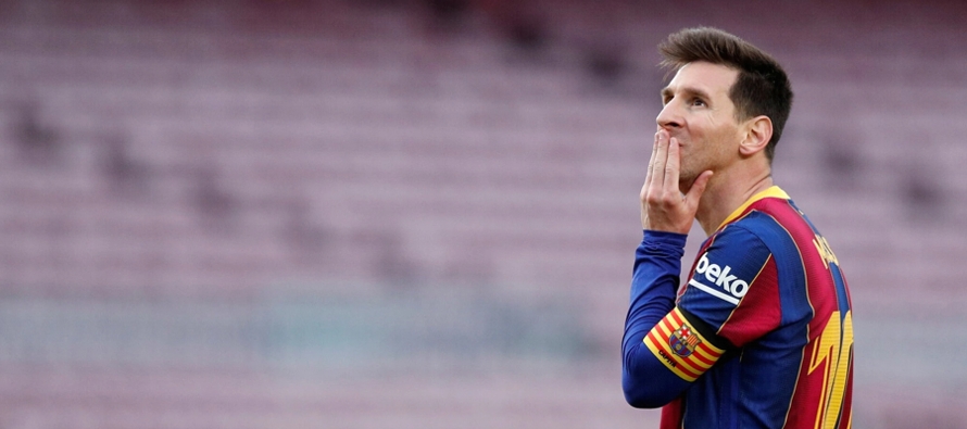 Se esperaba que Lionel Messi firmara un nuevo contrato con el Barcelona el jueves, pero el acuerdo...