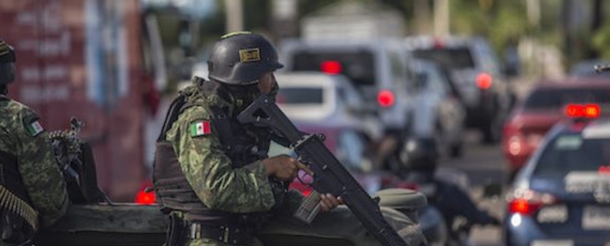 López Obrador ha aumentado las funciones del Ejército hasta tal punto —se...