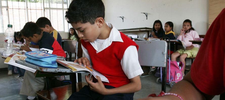 El Gobierno mexicano busca que el próximo curso escolar sea presencial para sus 33 millones...