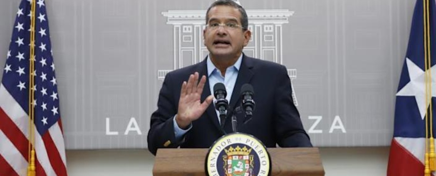 El proyecto declara política pública del Gobierno de Puerto Rico aumentar el salario...