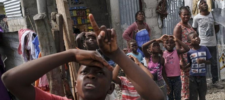 El poderoso terremoto que sacudió la península sur de Haití mato al menos a...