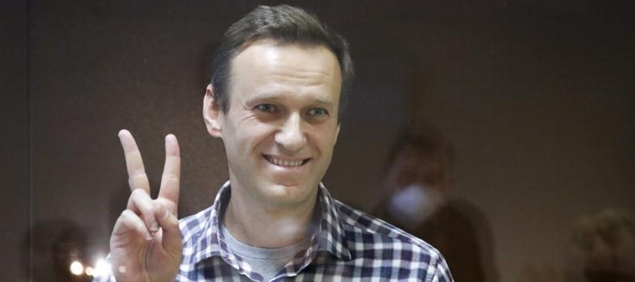 Navalny criticó a los gobernantes occidentales por relegar la lucha contra la...