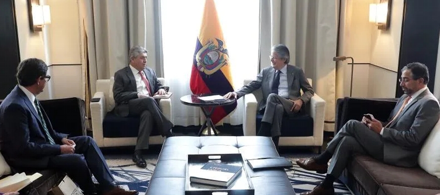 Lasso se reunió el martes con López Obrador en Veracruz tras la conmemoración...