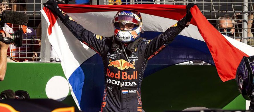El holandés Max Verstappen (Red Bull) recuperó el liderato en el Mundial de...