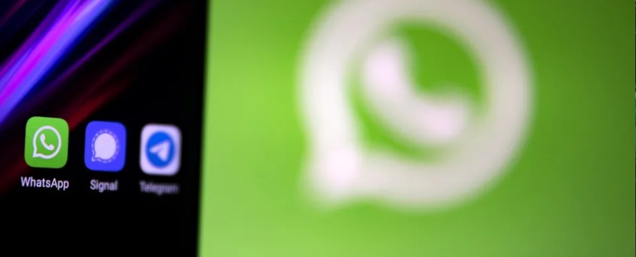 WhatsApp, que fue adquirida por Facebook en 2014, cuenta con 2,000 millones de usuarios en todo el...