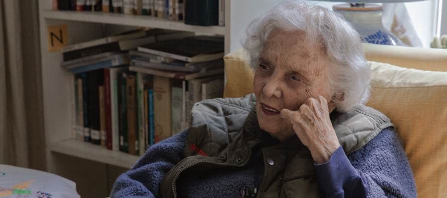 A sus 89 años, la escritora mexicana, nacida en París, descendiente de polacos,...