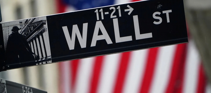 Al término de las operaciones en la Bolsa de Nueva York, el Dow Jones sumó 102,32...