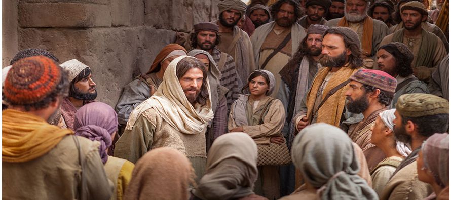En aquel tiempo, Santiago y Juan, los hijos de Zebedeo, se acercan a Jesús y le dijeron:...