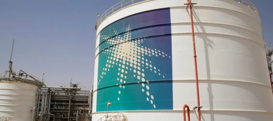 El rendimiento de las refinerías de Arabia Saudita aumentó a 2,521 millones de bpd en...
