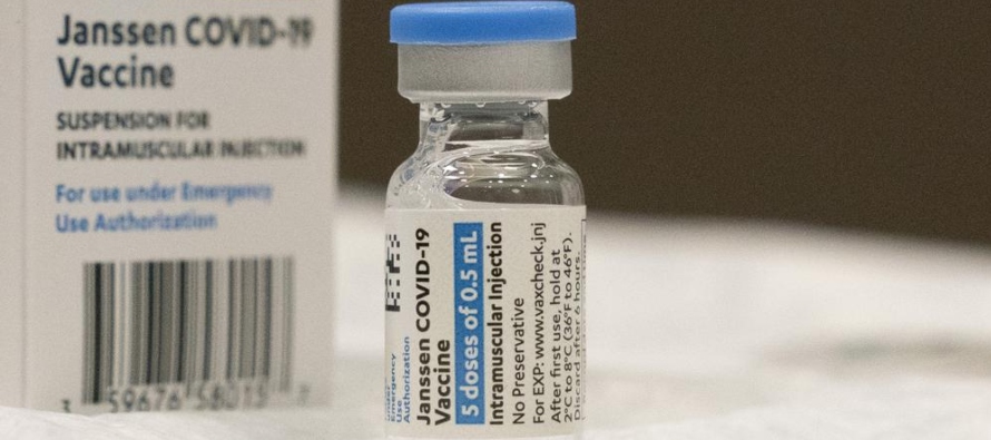 Estados Unidos ya ha distribuido gratuitamente 200 millones de vacunas contra el COVID-19 a...