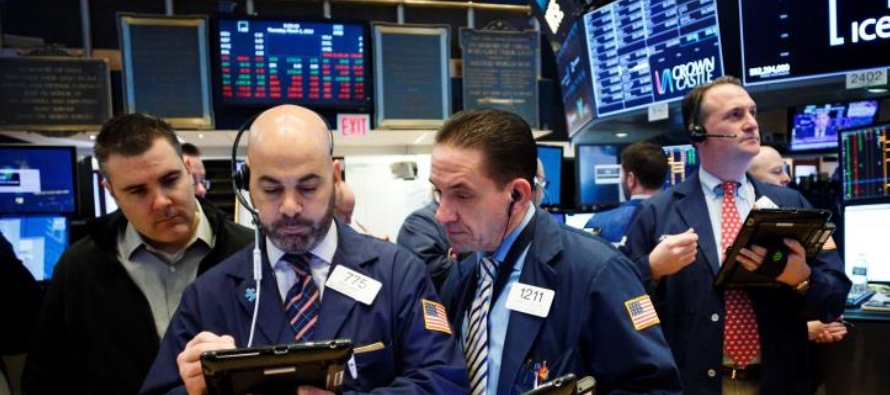 "La temporada de 'bonus' de este año en Wall Street va a ser de...