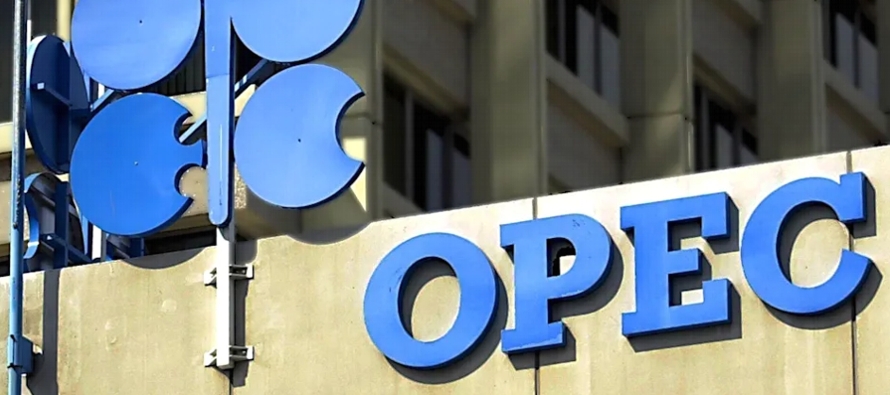 La OPEP+ decidió hoy no alterar el plan que puso en marcha en agosto de incrementar el...