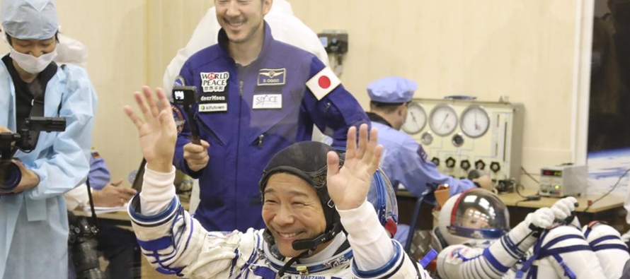 Maezawa y Hirano esperaban pasar 12 días en el espacio. Los dos serán los primeros...