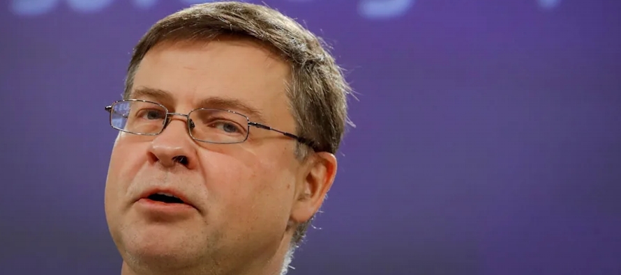 Borrell y Dombrovskis dijeron estar “en estrecho contacto” con el Gobierno de Lituania...