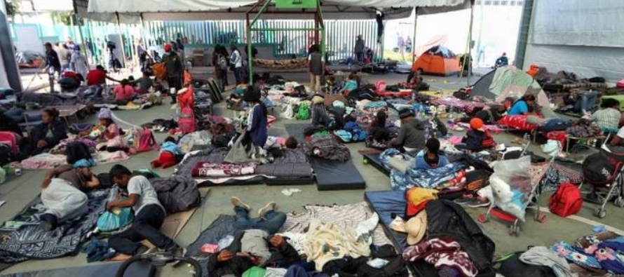 Además, 123,000 migrantes solicitaron refugio en los primeros 11 meses del 2021, otro...