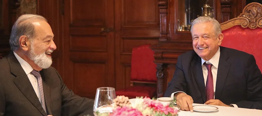 López Obrador se reunió con el magnate de las telecomunicaciones en Palacio Nacional,...