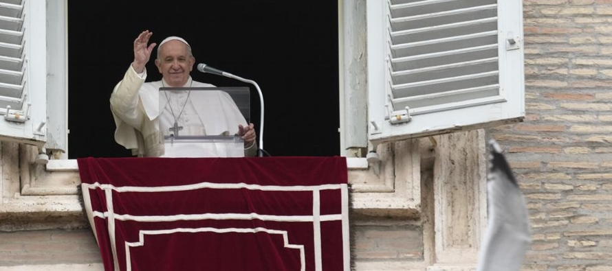 El papa escribió una carta divulgada el domingo, un feriado católico que conmemora a...