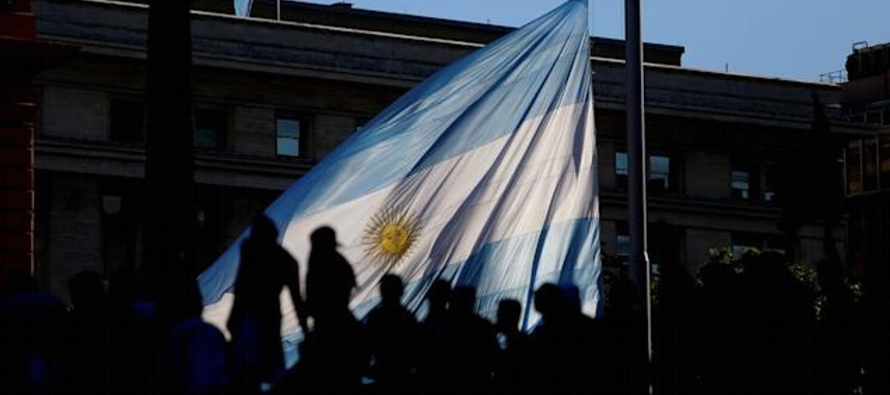 Uno de los objetivos inmediatos del Gobierno argentino es alcanzar un acuerdo con el FMI antes de...
