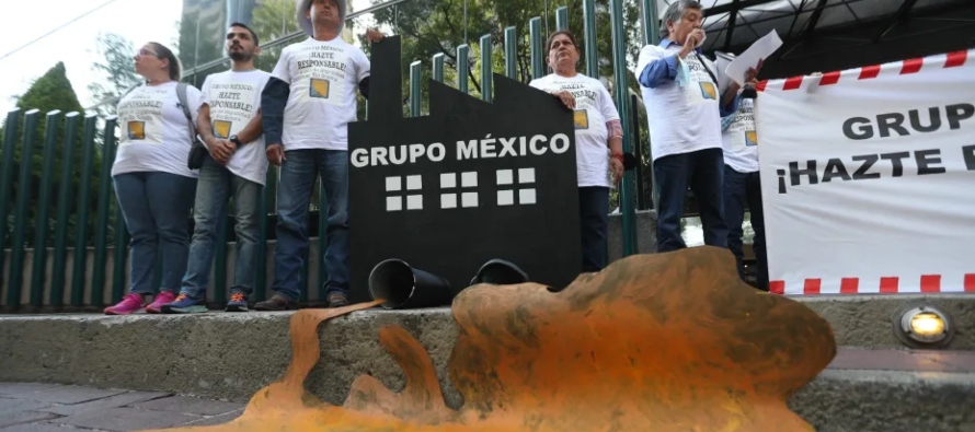 Protestan contra minera por 8 años de impunidad tras derrame tóxico