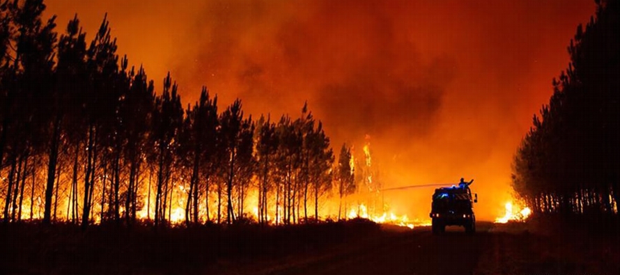 Desde el martes han ardido más de 68 kilómetros cuadrados en la región de...