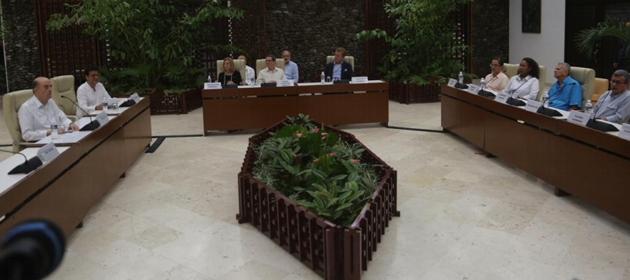 Representantes de Petro y del ELN se reunieron en Cuba para explorar la posibilidad de retomar los...